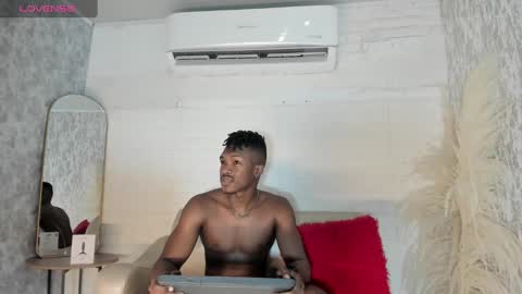 Kender online show from 02.25.25