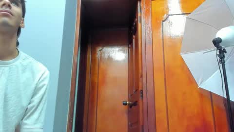 Snapshot of kendra_and_liam chatting on 10.15.25 kendra and liam online show from 10.15.25