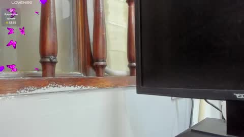 Kendra London online show from 11.17.25