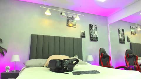 Kendra London online show from 03.13.26