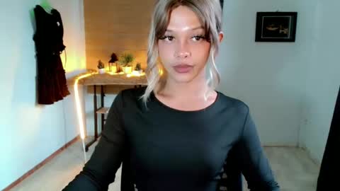 kendra_lunaxx online show from 05.19.26
