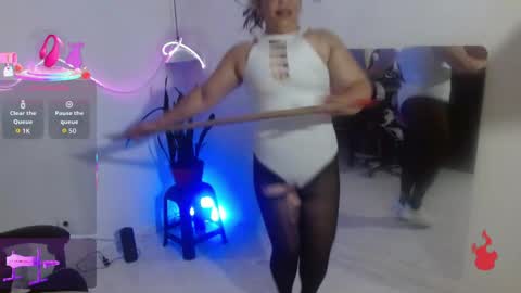 Snapshot of kendra_lust_69 chatting on 05.05.26 kendra_lust_69 online show from 05.05.26