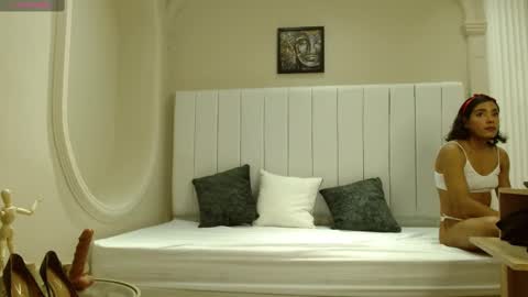 Snapshot of kendra_lux1 chatting on 09.25.25 kendra_lux1 online show from 09.25.25