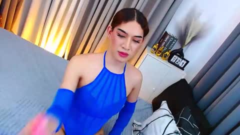 Snapshot of kendrahunter_____ chatting on 02.21.25 Kendra online show from 02.21.25