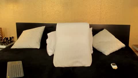 KENDRA online show from 02.10.25