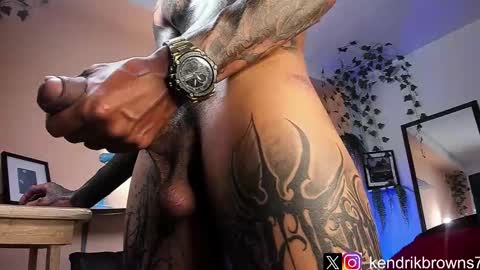 Snapshot of kendrik_brown chatting on 02.04.25 kendrick brown online show from 02.04.25