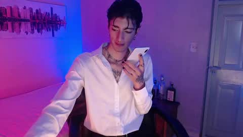 Snapshot of kenny__hot chatting on 01.10.25 kenny online show from 01.10.25