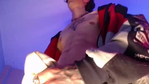 Snapshot of kenny__hot chatting on 02.14.25 kenny online show from 02.14.25