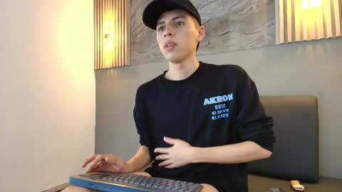 kenny_hank online show from 04.08.26