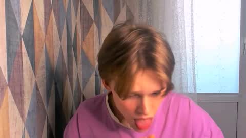 Snapshot of kenordi chatting on 03.22.26 kenordi online show from 03.22.26