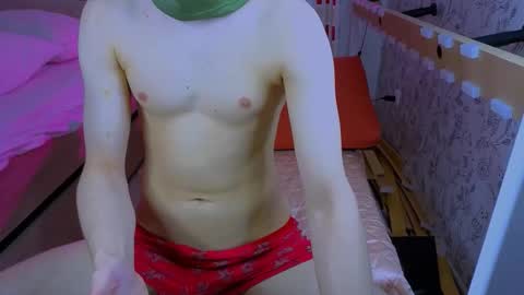 Snapshot of kenordi chatting on 03.23.26 kenordi online show from 03.23.26