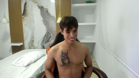 Snapshot of kenshi_roa chatting on 05.04.26 kenshi_roa online show from 05.04.26