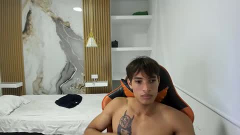 Snapshot of kenshi_roa chatting on 05.12.26 kenshi_roa online show from 05.12.26