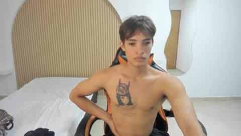 Snapshot of kenshi_roa chatting on 05.17.26 kenshi_roa online show from 05.17.26