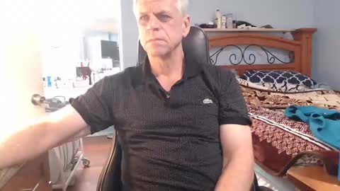 Snapshot of kent_ham chatting on 02.13.25 kent_ham online show from 02.13.25