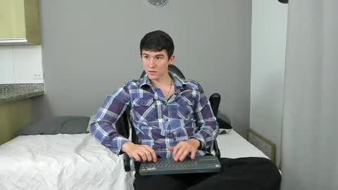 Snapshot of kent_zagann chatting on 05.01.26 Santiago online show from 05.01.26