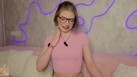Snapshot of kenyattawestermark chatting on 05.18.26 Lisa online show from 05.18.26