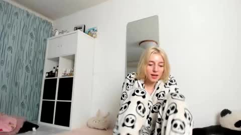 Kenzie online show from 10.09.25