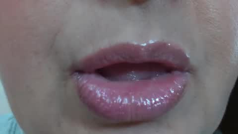 Snapshot of kerly_doll chatting on 02.13.25 K E R L Y online show from 02.13.25