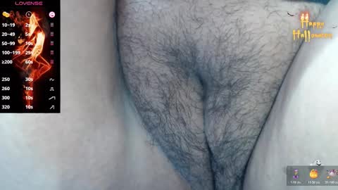 Snapshot of kerly_doll chatting on 10.31.25 K E R L Y online show from 10.31.25