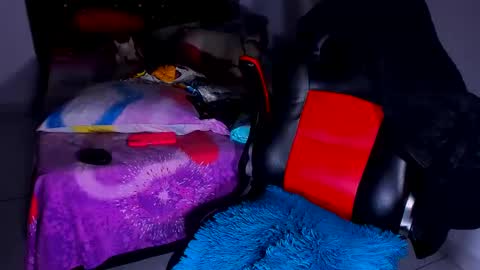 Kerlysmith24 online show from 01.28.25