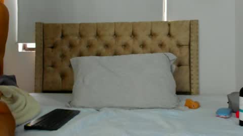 Snapshot of keryhillson chatting on 09.15.25 Kery Hillson online show from 09.15.25