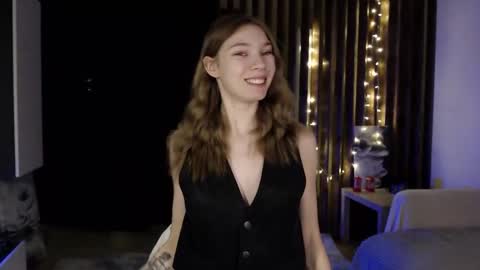 Snapshot of kesha_muah chatting on 01.12.25 kesha online show from 01.12.25