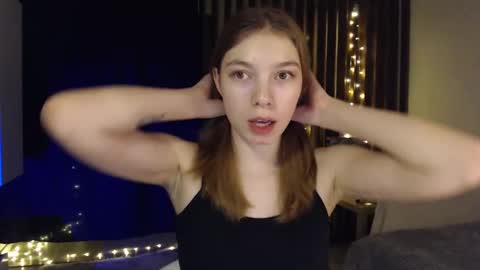 Snapshot of kesha_muah chatting on 03.06.25 kesha online show from 03.06.25