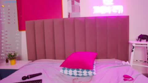 Snapshot of ketrinwhite chatting on 01.26.25 KatrinaKetrin online show from 01.26.25