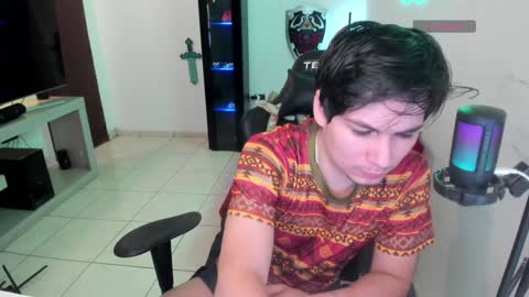 Snapshot of kevin873s chatting on 12.10.24 Kevin online show from 12.10.24