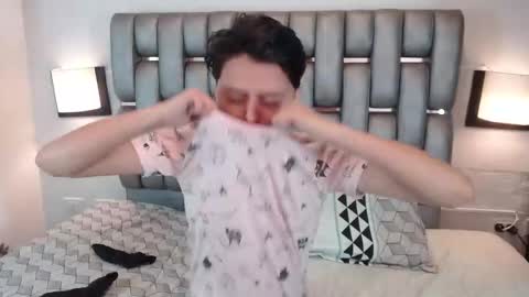 Snapshot of kevin_charless chatting on 03.15.26 Kevin online show from 03.15.26