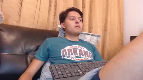 Snapshot of kevin_charless chatting on 03.22.26 Kevin online show from 03.22.26