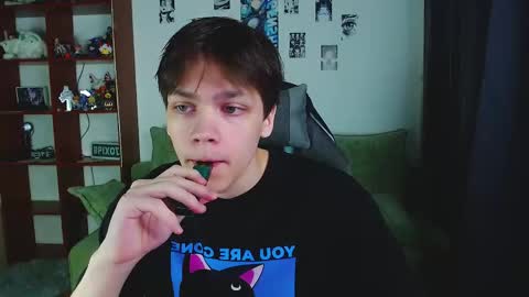 Snapshot of kevin_joestar chatting on 09.19.25 Kevin online show from 09.19.25