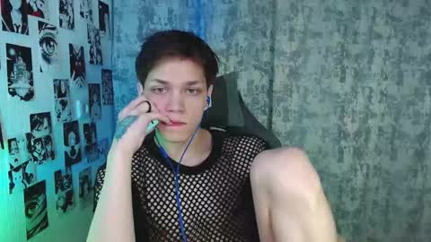 Snapshot of kevin_joestar chatting on 10.10.25 Kevin online show from 10.10.25