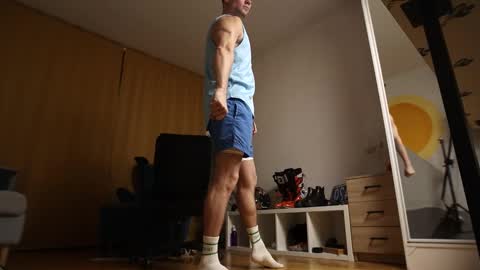 Snapshot of kevin_park chatting on 11.18.25 Kev online show from 11.18.25