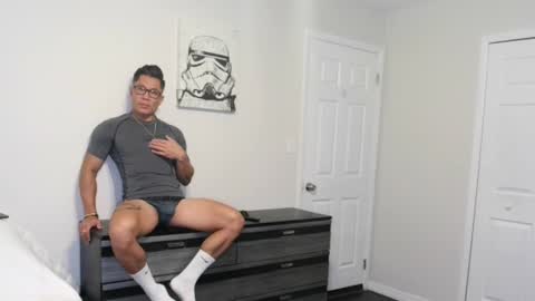 Snapshot of kevinkham chatting on 09.17.25 kevinkham online show from 09.17.25