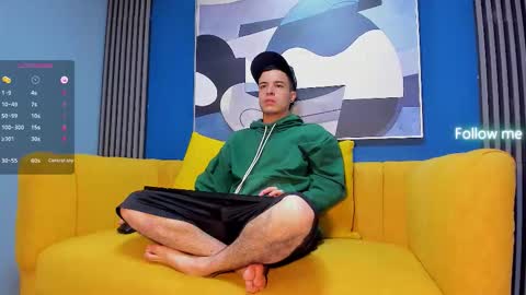 Snapshot of kevinn_blue chatting on 10.02.25 Sexy Hot Kevin online show from 10.02.25