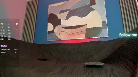 Snapshot of kevinn_blue chatting on 10.10.25 Sexy Hot Kevin online show from 10.10.25
