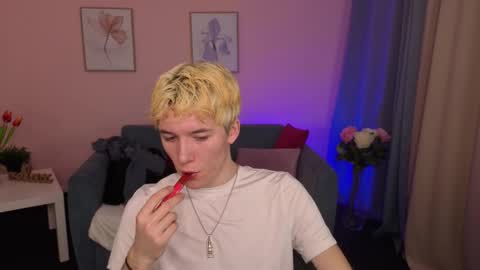 Snapshot of kevinparke chatting on 02.23.26 Kevin online show from 02.23.26