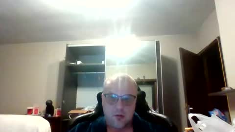 Snapshot of kevintje031987 chatting on 11.30.25 kevintje031987 online show from 11.30.25