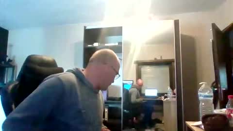 Snapshot of kevintje031987 chatting on 05.18.26 kevintje031987 online show from 05.18.26