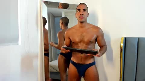 Snapshot of kevinxblack chatting on 09.19.25 sebastian online show from 09.19.25