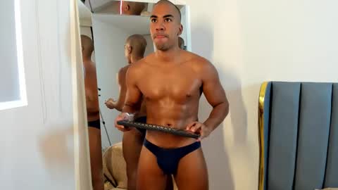 Snapshot of kevinxblack chatting on 10.05.25 sebastian online show from 10.05.25