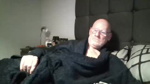 Snapshot of kevlooking4sez chatting on 12.26.24 kevlooking4sez online show from 12.26.24