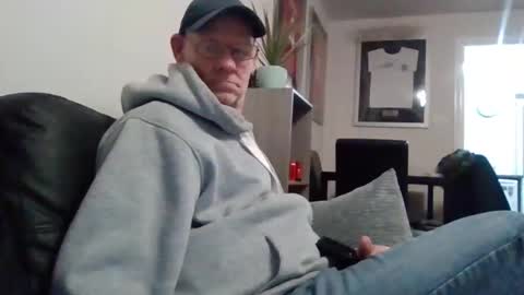 Snapshot of kevlooking4sez chatting on 01.12.25 kevlooking4sez online show from 01.12.25