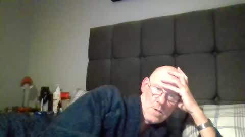 Snapshot of kevlooking4sez chatting on 11.14.25 kevlooking4sez online show from 11.14.25