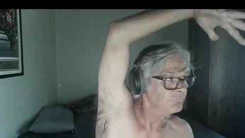 Snapshot of kevwestunder9696 chatting on 11.17.25 kevwestunder9696 online show from 11.17.25