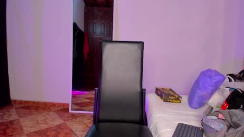 Keila Milf online show from 12.04.25