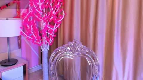 Keyla noa online show from 02.04.26