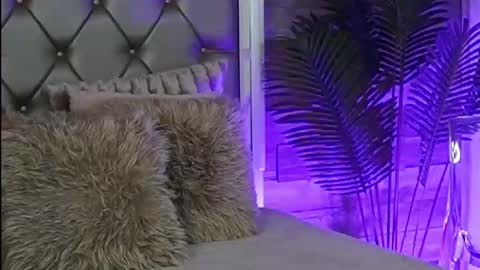 keylaconner online show from 09.11.25